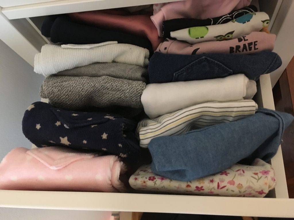 Marie Kondo räumt das Kinderzimmer auf - Die KonMari Methode jetzt auf Netflix aufräumen, ausmisten, falten, kleidung, konmari, magic cleaning, marie kondo, method, netflix, selbsthilfe