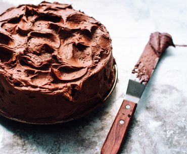 Rezept: Willy Wonka's Super Chocolate Fudge Cake (Update 2023) Backen, Rezepte, Schokolade