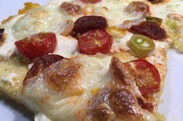 Gebackene Polenta mit Chorizo