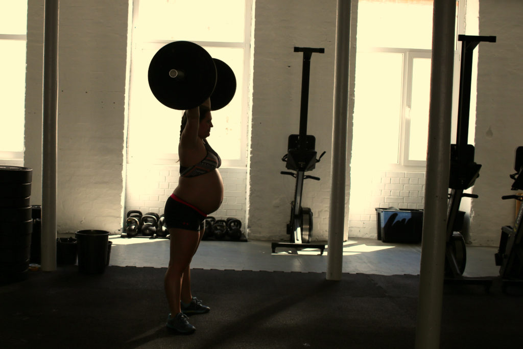 Schwangerschafts-Sport von zu Hause: 6 Video Empfehlungen fitness, sport, sport in der schwangerschaft, yoga, YouTube
