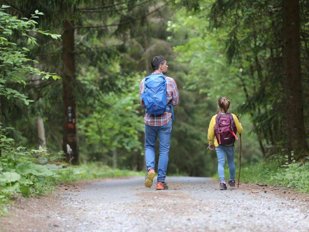 Wie das innere Kind jetzt die Erziehung deiner Kinder beeinflusst 4 Lern dein inneres Kind kennen!